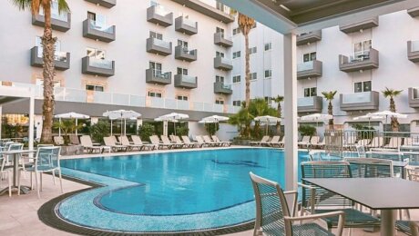 Pebbles Resort 3*